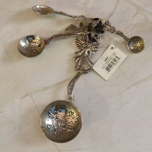 Ganz Metal Angel Motif Measuring Spoons 4 Piece Hangable Kitchen Decor